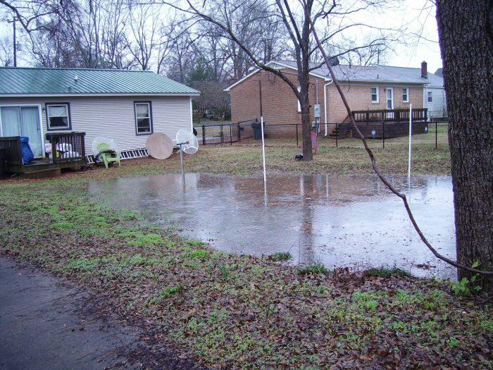 Residential property and drainage conditions in the Texarkana area