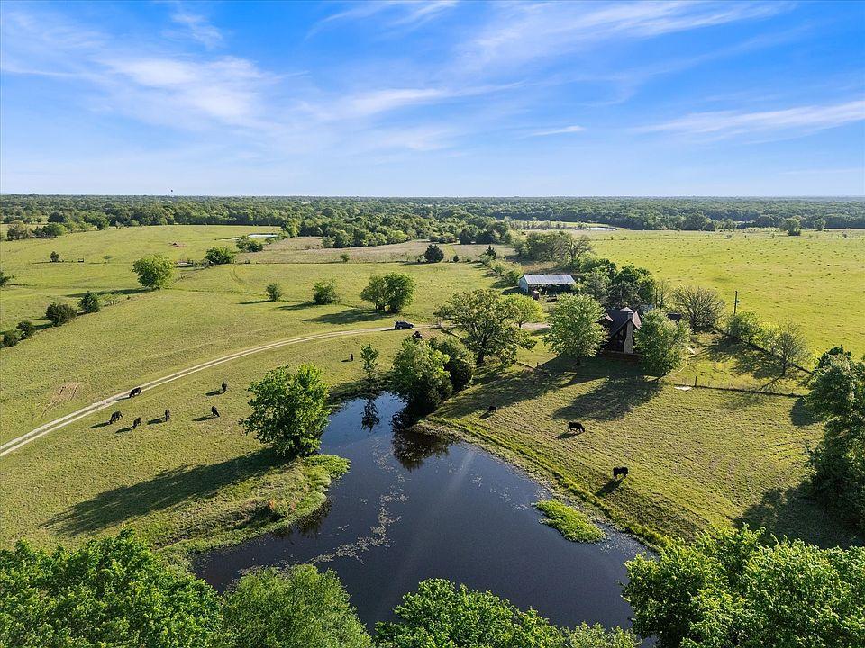 Rural home and acreage property near Texarkana