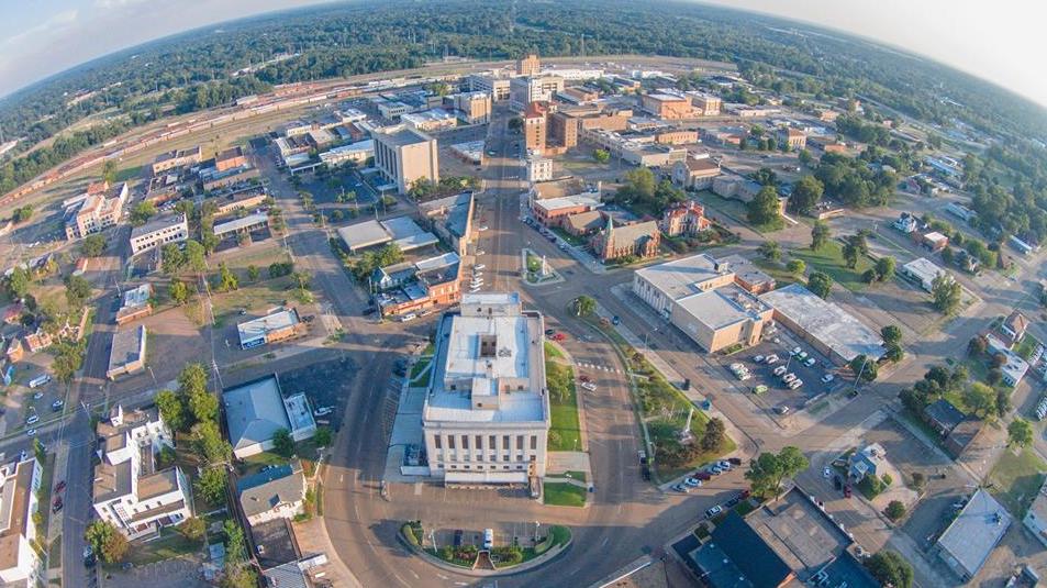 Downtown Texarkana Texas skyline at sunset showing residential lifestyle and surrounding area